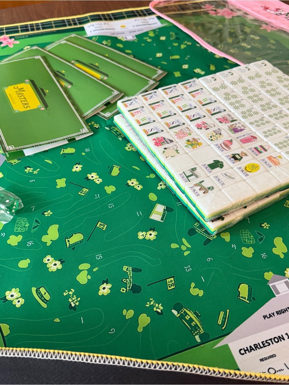 Mahjong Set with Mat, Tiles, cards and dice - Picture 12 of 16